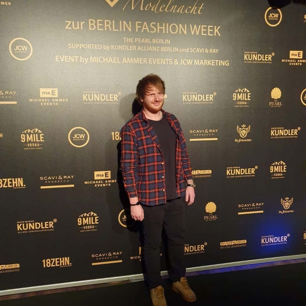 Звезда TikTok и Instagram: показываем, как выглядит двойник Эда Ширана