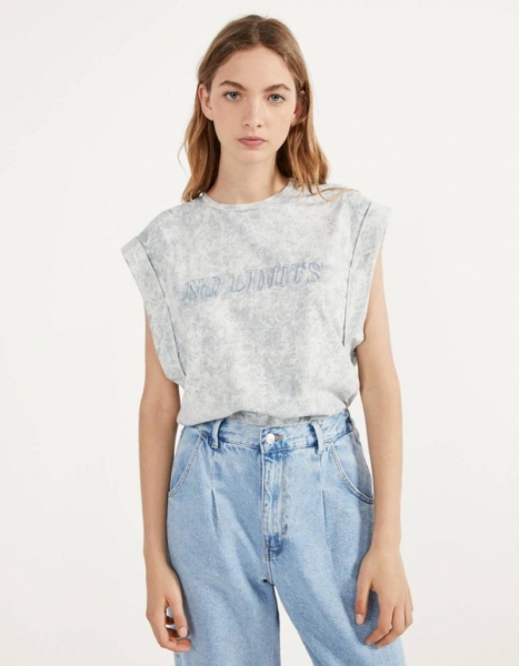 15 футболок с подплечниками на лето