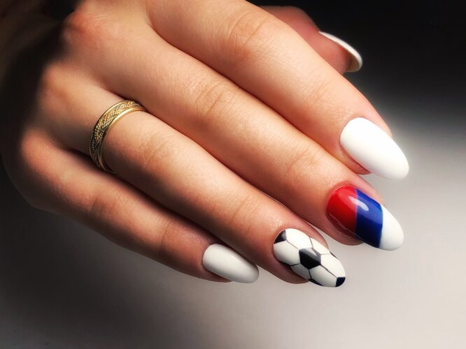 15 маникюрных трендов будущего сезона: предсказывает нейл-стилист