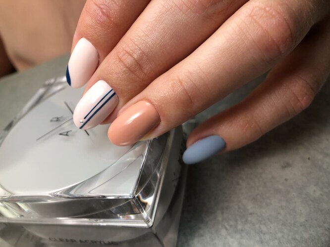 15 маникюрных трендов будущего сезона: предсказывает нейл-стилист