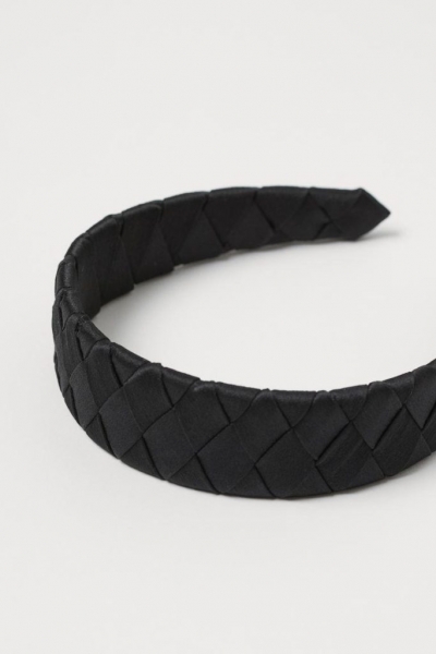 15 стильных аксессуаров для волос на лето 