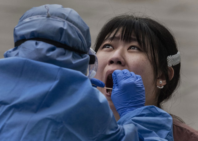 31 мая и коронавирус: больше 6 миллионов зараженных в мире, больше 400 тысяч — в России, 2 новых случая заражения в Китае