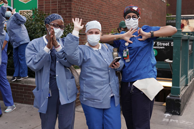 31 мая и коронавирус: больше 6 миллионов зараженных в мире, больше 400 тысяч — в России, 2 новых случая заражения в Китае