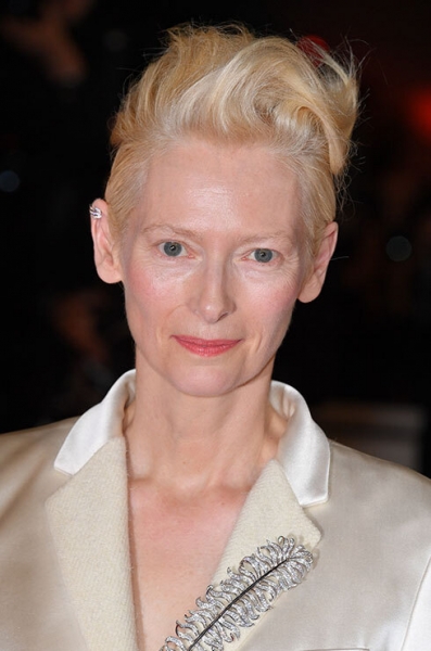 А ей идет! Стюарт и другие звёзды, которым лысина к лицу