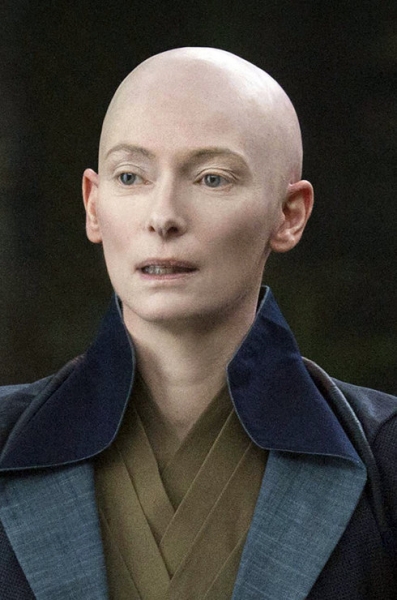 А ей идет! Стюарт и другие звёзды, которым лысина к лицу