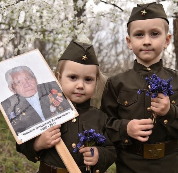 Акция «Бессмертный полк» проходит онлайн: принять участие просто, рассказываем, как 