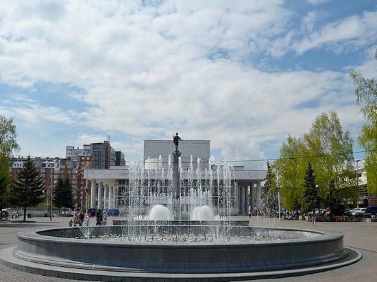 Авиапарады и онлайн-акции: как проходит день Победы в разных городах России