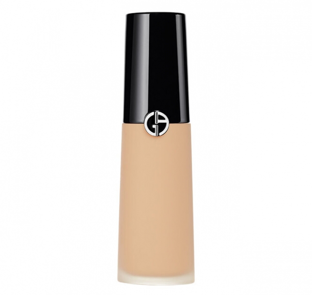 Без эффекта маски: 10 новых консилеров, которые затмили все предыдущие