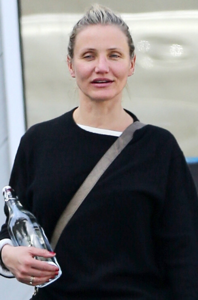 Без макияжа и в трениках: актрисы, которые на экране выглядят лучше, чем в жизни