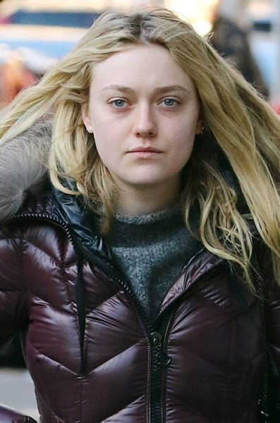 Без макияжа и в трениках: актрисы, которые на экране выглядят лучше, чем в жизни