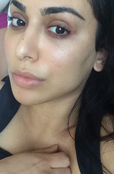 Без ретуши и фильтров: как выглядят лучшие визажисты мира без макияжа