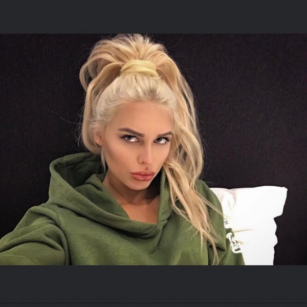 Бьюти-эволюция Ханны: от «Мисс Кемер» до бизнесвумен