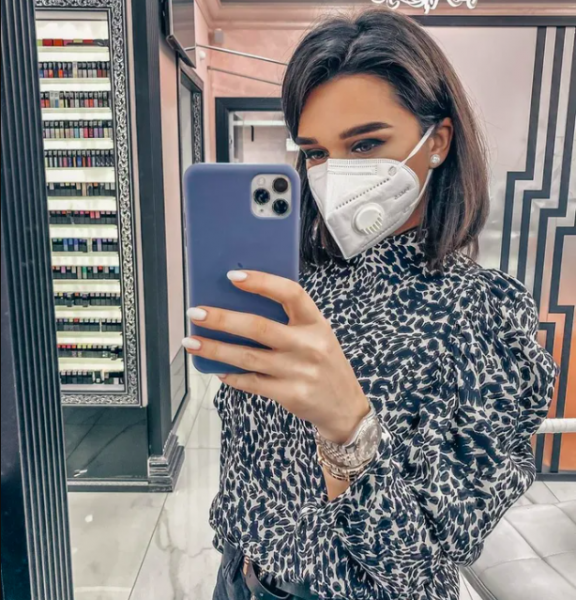 #бьютирутинанакарантине: что делать, если на лице появились прыщи от медицинской маски