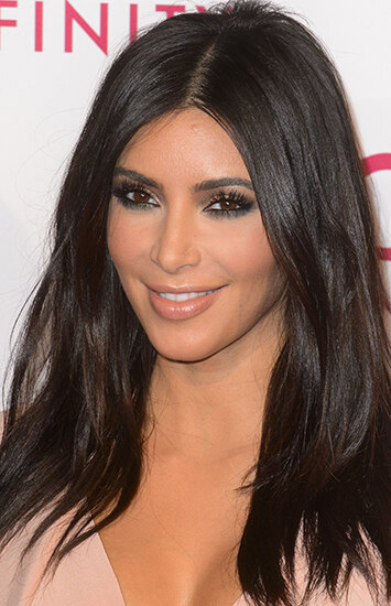 Блонд идет не всем: 10 звезд, которым лучше быть брюнетками