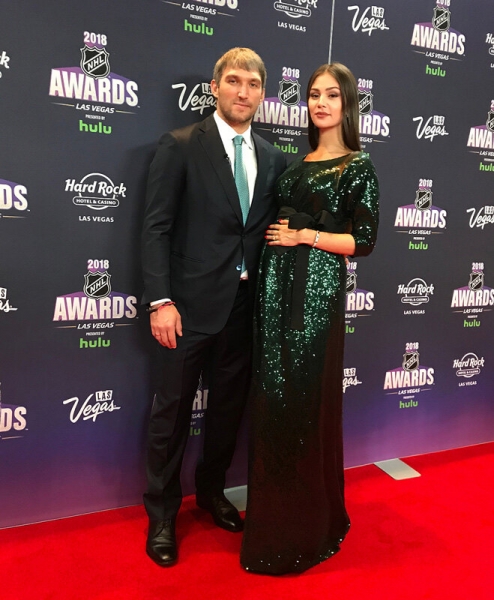 Быстрее, выше, сильнее: как выглядят жены самых богатых спортсменов мира