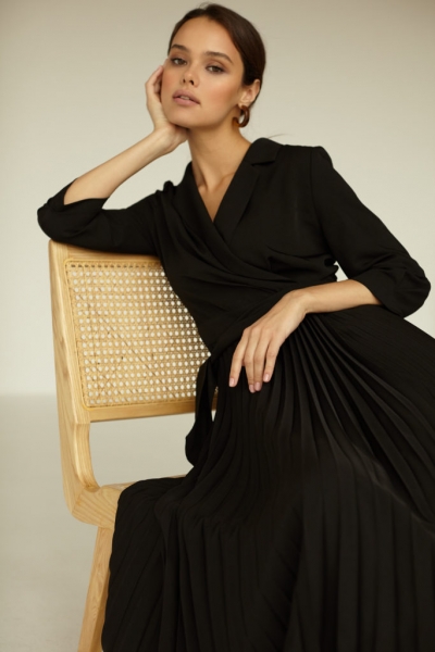 Цветная кожа и оверсайз: You Wanna представил новую коллекцию 