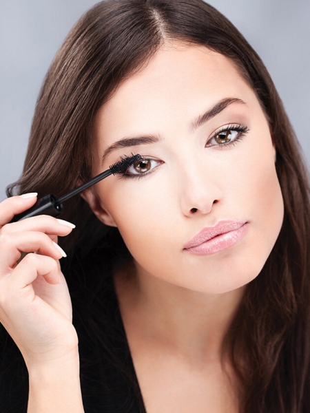 Дело в деталях: 7 мелочей, которые могут испортить любой макияж