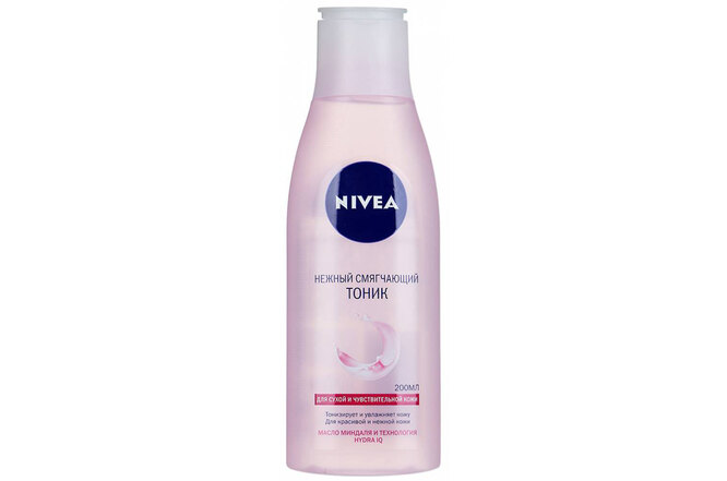 Дешево и сердито: бюджетная косметика, которой пользуются российские звёзды