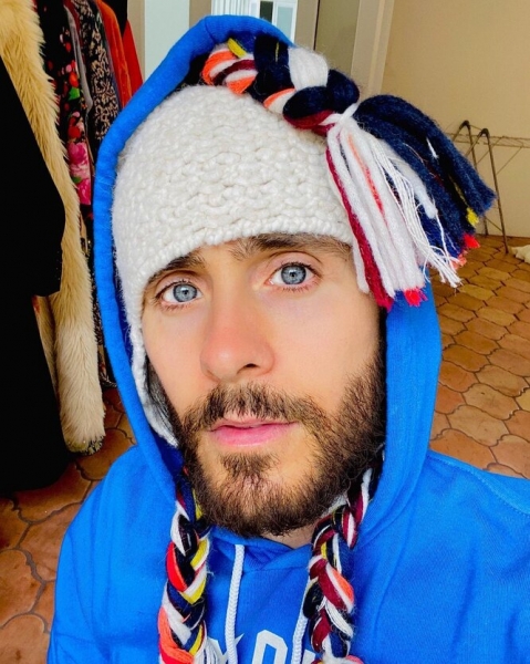 Думали, не&nbsp;заметим? Звездные мужчины, которые делают татуаж