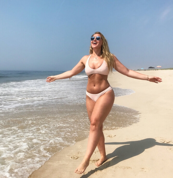 Эшли Грэм и другие звезды, которые не стесняются своего целлюлита и растяжек