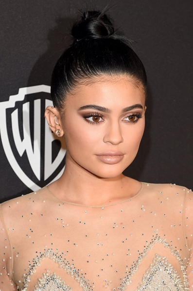 Это старит! 5 ошибок в макияже, придающих возраст — предупреждает визажист