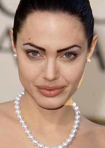 Это все меняет: брови звезд тогда и сейчас