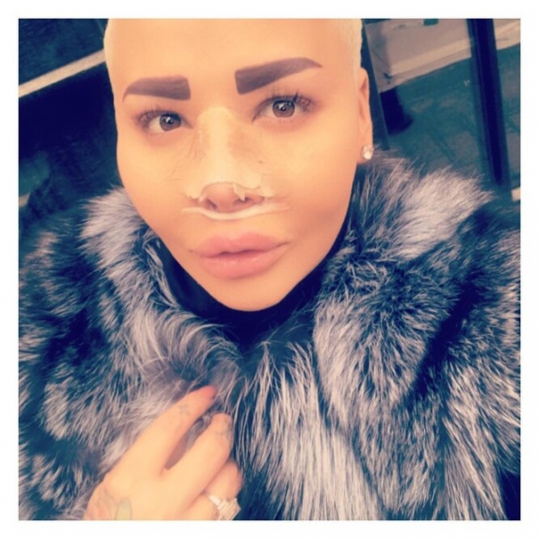 Фанаты, которые изуродовали себя, чтобы стать похожими на кумиров