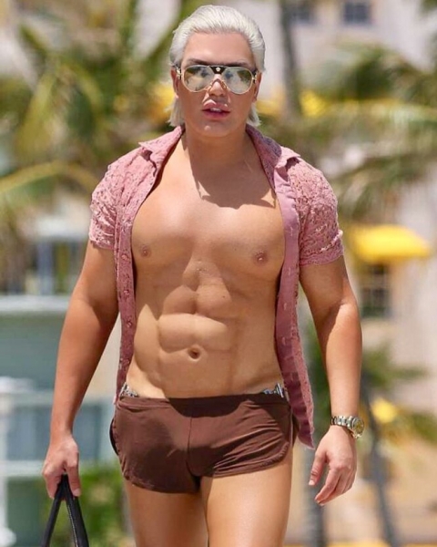 Фанаты, которые изуродовали себя, чтобы стать похожими на кумиров