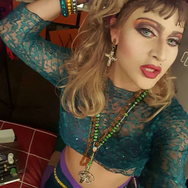 Фанаты, которые изуродовали себя, чтобы стать похожими на кумиров