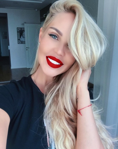 «Фотошоп» или реальность? Типичные ляпы звезд Instagram