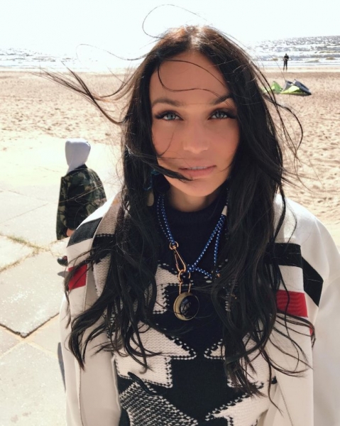 «Фотошоп» или реальность? Типичные ляпы звезд Instagram