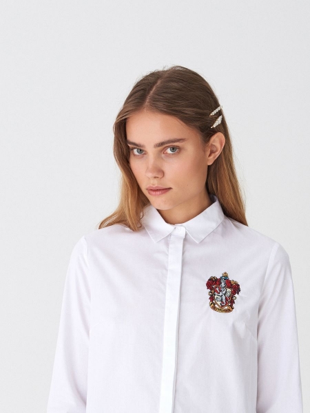 Где купить: одежда с символикой из &laquo;Гарри Поттера&raquo; 