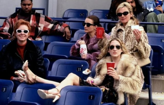 Художник по костюмам Патрциия Филд не примет участие в продолжении «Секса в большом городе»: вспоминаем культовые образы сериала