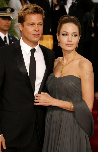 История любви Анджелины Джоли и Брэда Питта: от тайного романа до пятилетнего суда