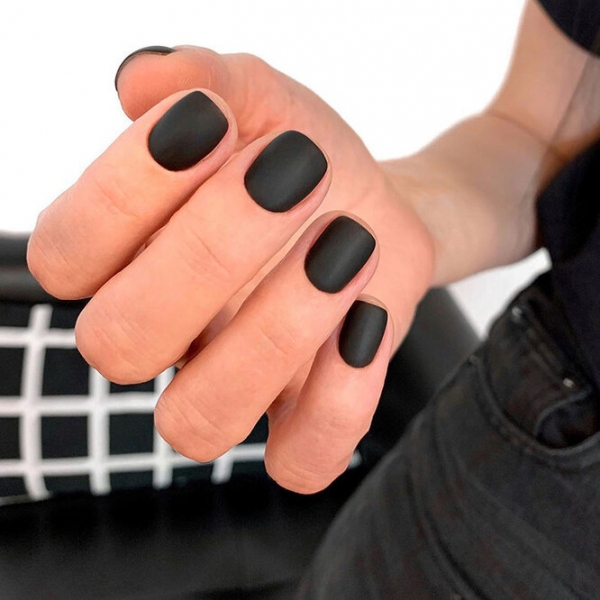 История нейл-арта: как красили ногти в 90-х и что в тренде сейчас