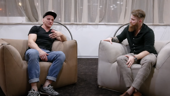 «Я вообще не вижу никакой угрозы»: боец ММА Вячеслав Василевский о творчестве Моргенштерна 