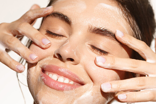 Как избавиться от черных точек на носу: 5 домашних способов