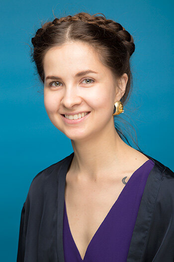 Как пользоваться яркими помадами: 5 идей макияжа на каждый день