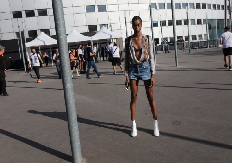 Как правильно носить шорты летом? Учимся на примере звёзд на PEOPLETALK