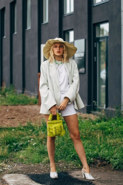 Как правильно носить шорты летом? Учимся на примере звёзд на PEOPLETALK