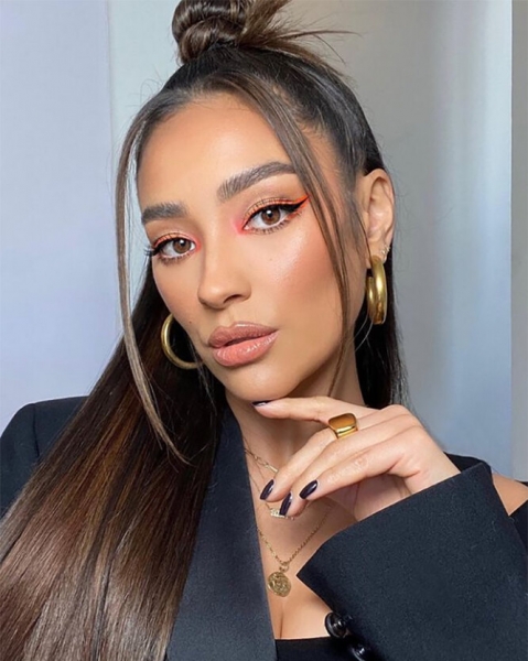 Когда на&nbsp;улице +30: стильные прически, с&nbsp;которыми не&nbsp;жарко, &mdash; учимся у&nbsp;звезд