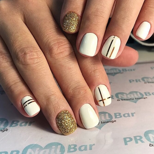 Короче говоря: 30 идей модного летнего маникюра для&nbsp;коротких ногтей