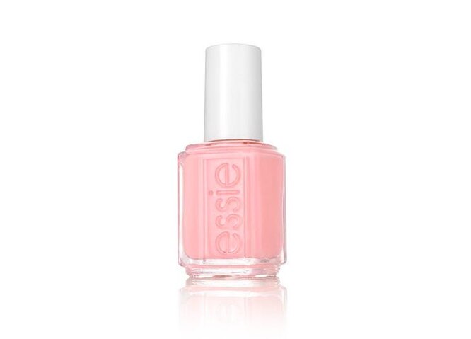 Красный лак больше не в моде! Чем мы будем красить ногти в этом году