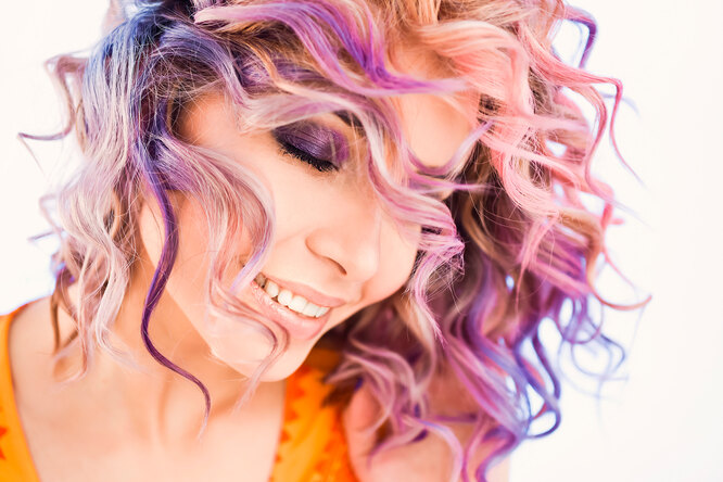Красный, желтый, голубой: какой цвет волос тебе подходит по&nbsp;знаку зодиака