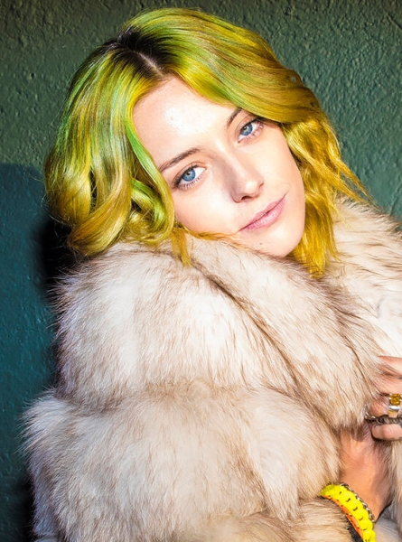 Красный, желтый, голубой: какой цвет волос тебе подходит по&nbsp;знаку зодиака