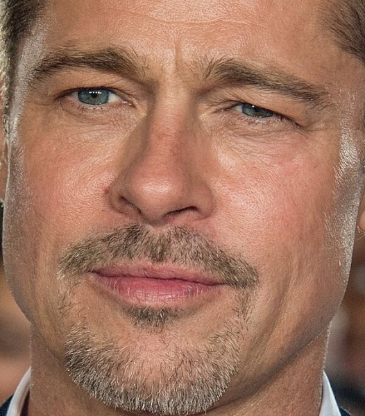 Крупным планом: Instagram-аккаунт с провокационными фотографиями звезд