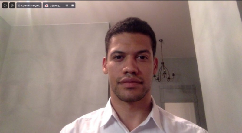 Ксения Собчак, Михаил Зыгарь, Баста, Юлия Хлынина: онлайн-премьера фильма «Дау. Смелые люди»