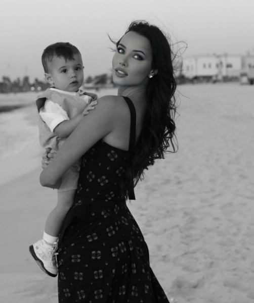 «Многие не хотели, чтобы я рожала этого ребенка»: Анастасия Решетова о тяжелой беременности