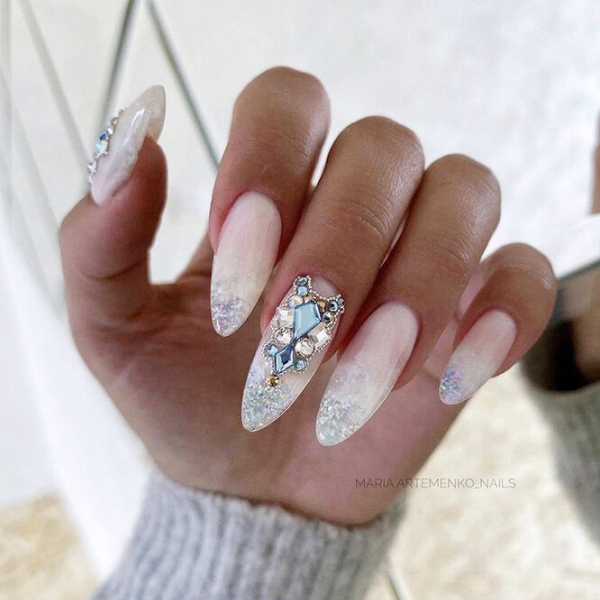 Модницам на&nbsp;заметку! 10 идей &laquo;дорогого&raquo; маникюра &mdash; актуальны в&nbsp;любое время года