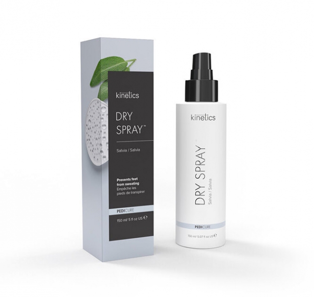 Мрамор, неон и «леденцовый» эффект: 15 модных идей педикюра на лето-2021